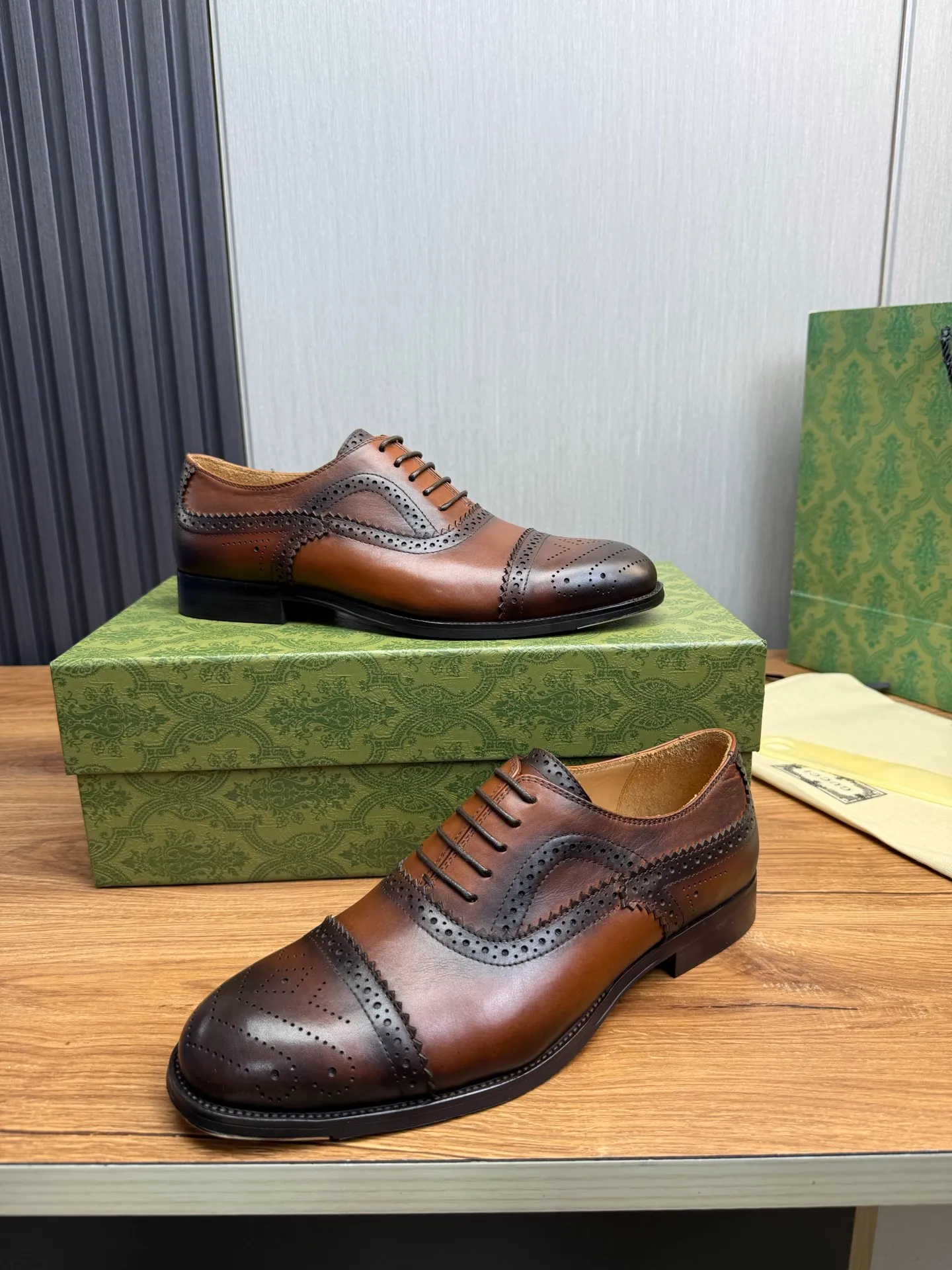 Men's shoes 💰680💰 GUCCI Gucci. Men's business casual leather shoes, all made of imported original brand leather, just to create a more comfortable wearing experience. Upper: original cowhide + imported cowhide lining, original non-slip and wear-resistant outsole ✔️36-45 (38.45 non-refundable)
